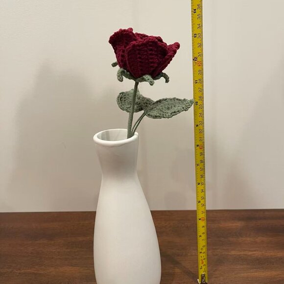 Handcrafted Crochet One-Stem Burgundy Rose – Perfect for Valentine’s Day - Picture 5 of 5